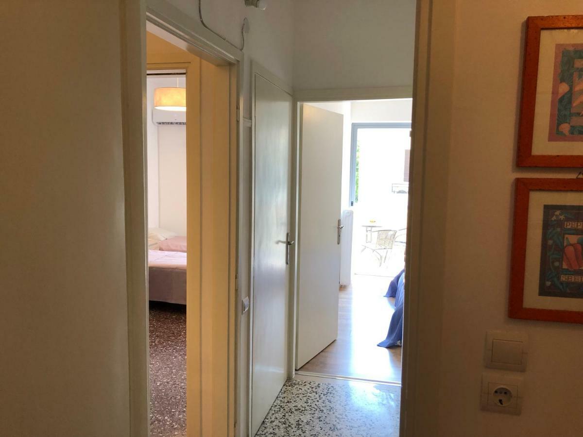 Metaxourgio Spacious Two Bedroom Apartment أثينا المظهر الخارجي الصورة